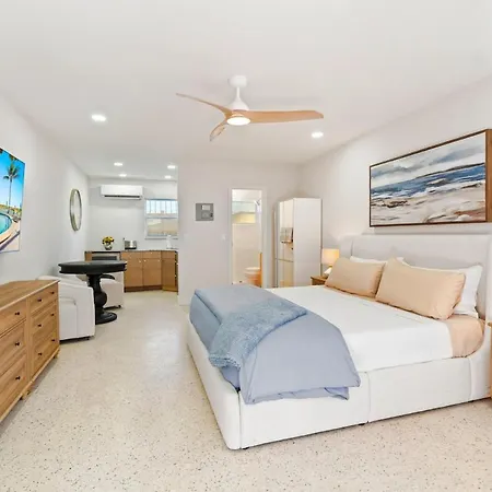 Pool Beachfront Studio Fort Lauderdale Exterior photo